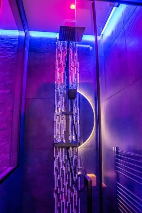 Apartament Blue Night - Jacuzzi - Bord De Seine Corbeil-Essonnes Zewnętrze zdjęcie