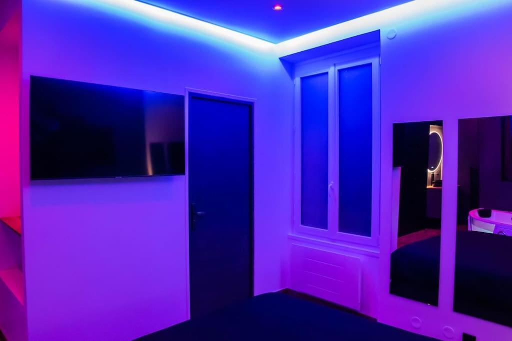 Apartament Blue Night - Jacuzzi - Bord De Seine Corbeil-Essonnes Zewnętrze zdjęcie