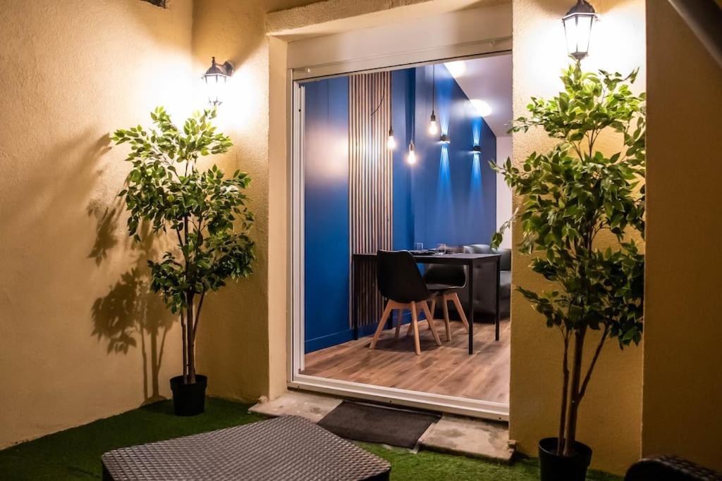 Apartament Blue Night - Jacuzzi - Bord De Seine Corbeil-Essonnes Zewnętrze zdjęcie